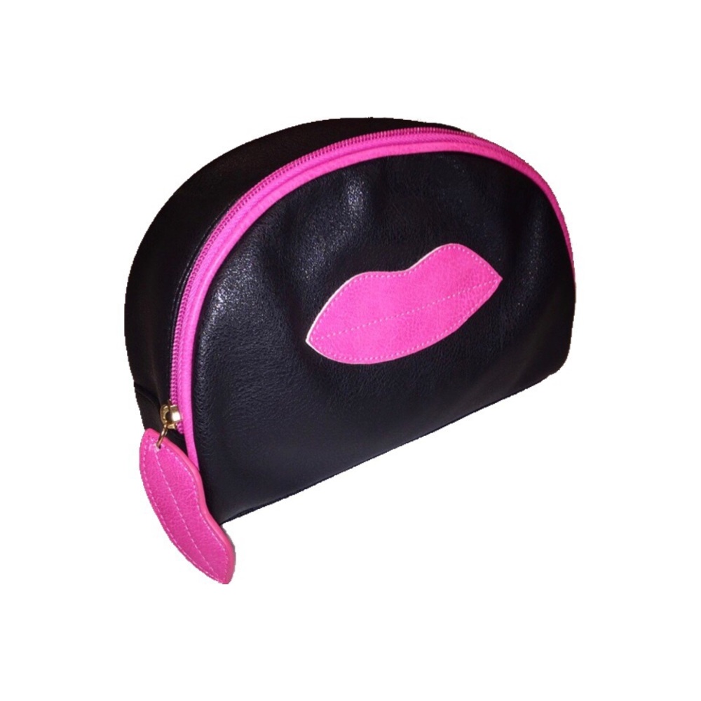 NEW❣️💋Adorable Cosmetics Bag 💋💄💅🏻👄
